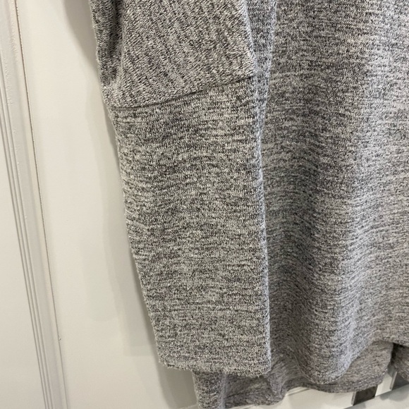 Grey fine snit sweater - Picture 3 of 3